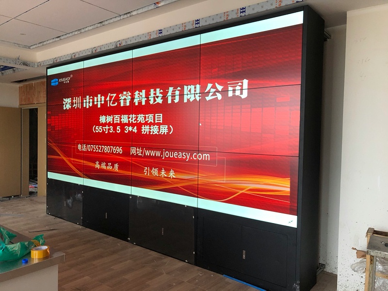 12塊55寸拼接屏助力江西樟樹(shù)百福花苑小區(qū)安全防范